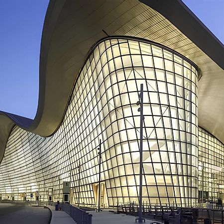Auhotel -Zayed International Airport-Located In Transit Area -Onwards Boarding Pass Required Abu Dhabi Bagian luar foto